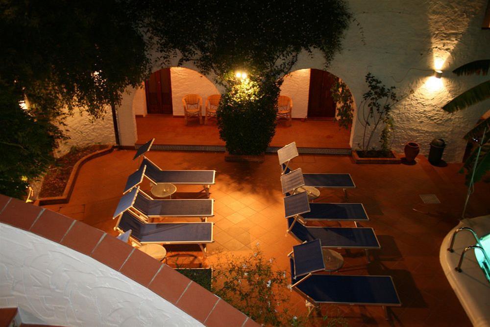 Hotel Villa Mediterranea Lido di Noto Екстер'єр фото