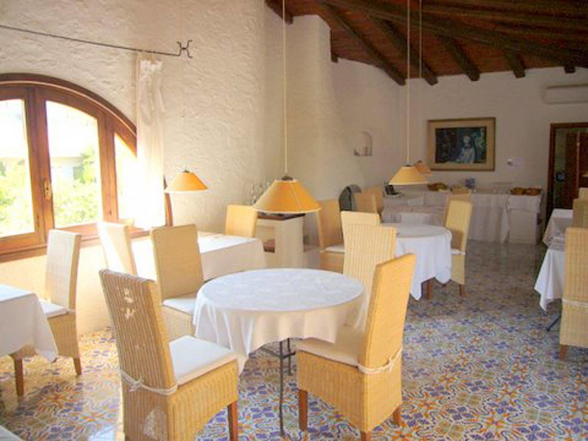 Hotel Villa Mediterranea Lido di Noto Екстер'єр фото